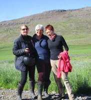 Mit einem Schnuppertag fing es an und nun reiten wir in Island. ( In der Mitte ich mit dem Schnupperfrauen Elke (li) und Margarete (re)